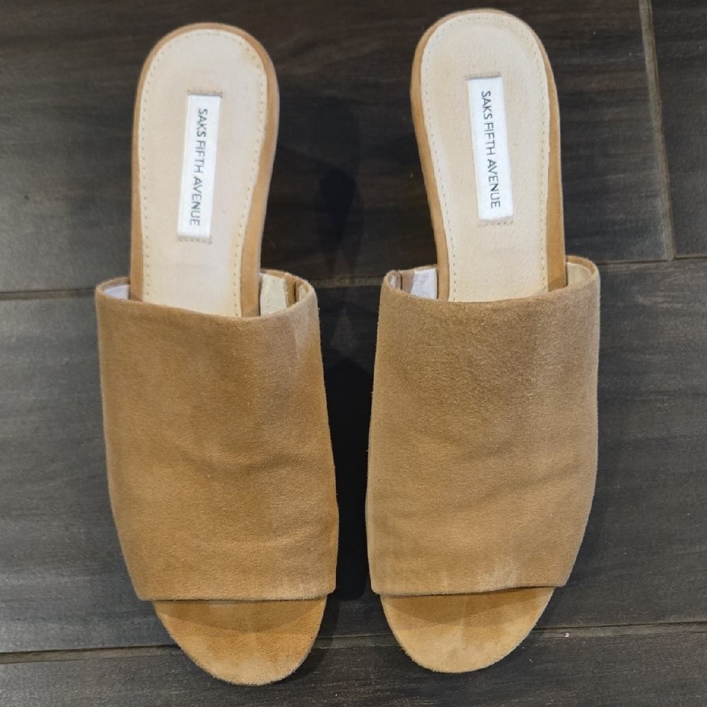 Saks Fifth Avenue Tan Klika  Suede Mules Sz 8.5